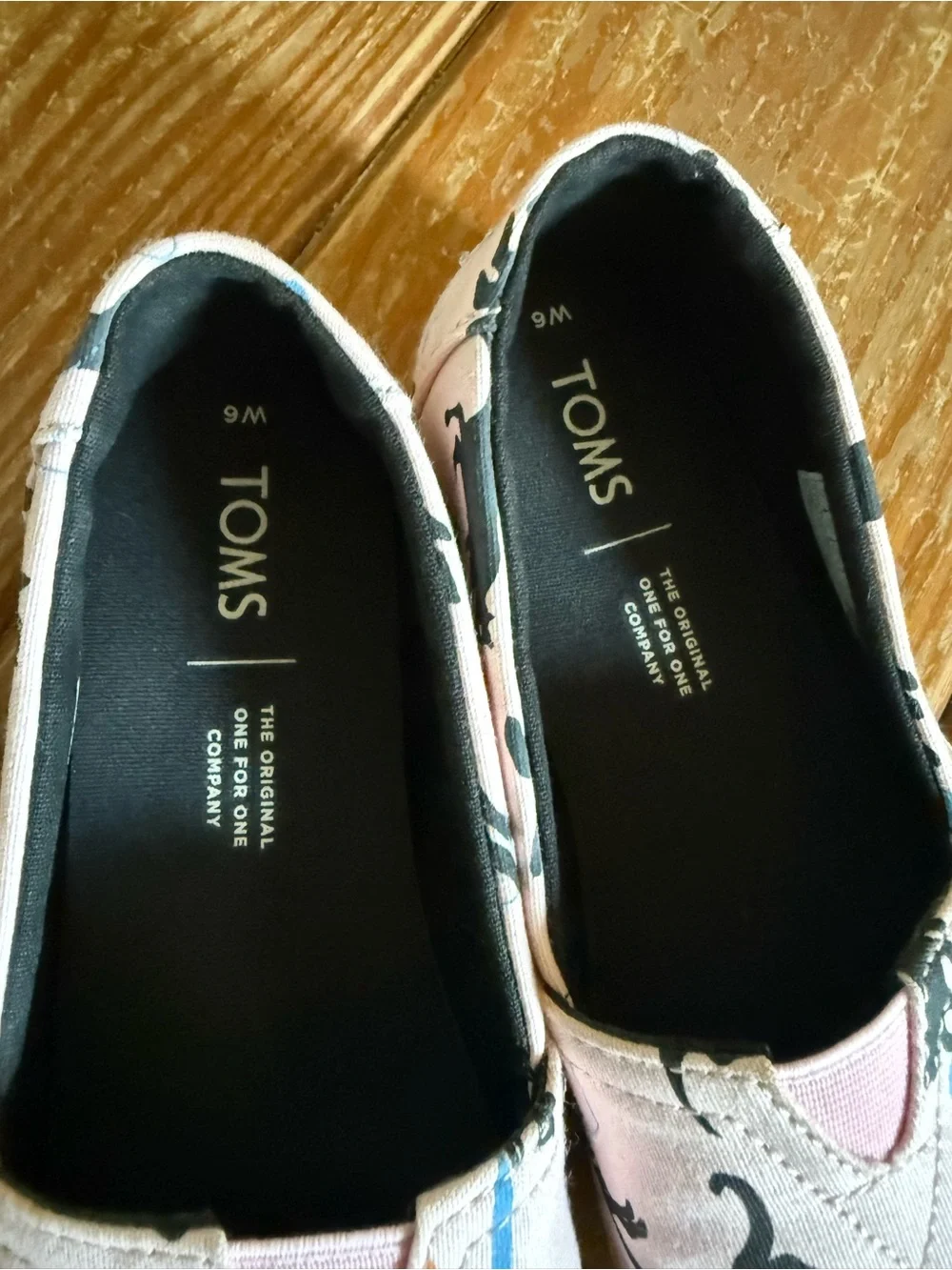 Toms Shoes